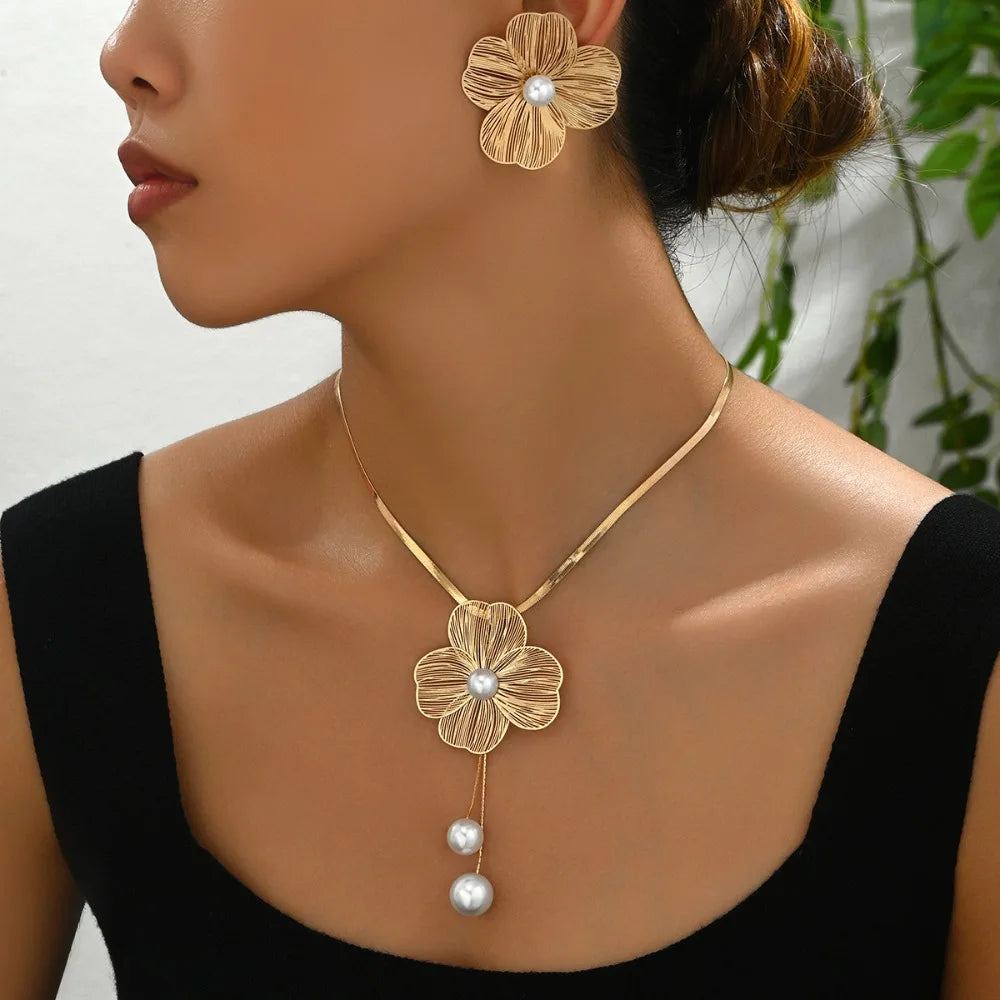 Luxury Flower Pearl Set