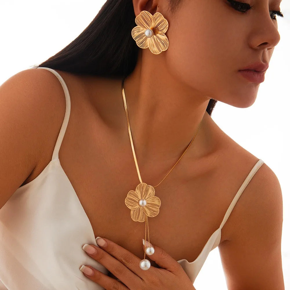 Luxury Flower Pearl Set