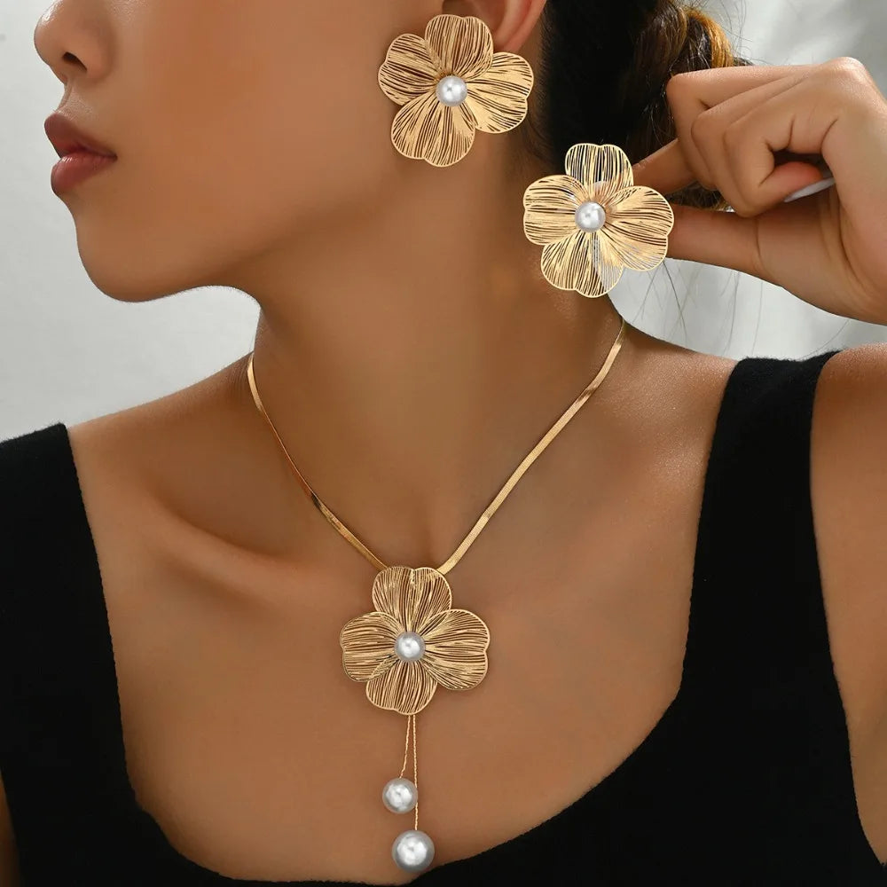Conjunto de Pérolas Florais de Luxo 